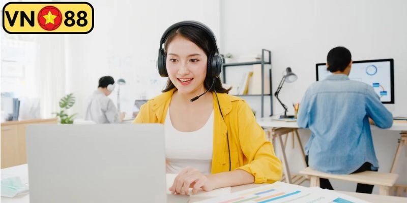 Bạn có thể dùng tiếng Anh để liên hệ VN88